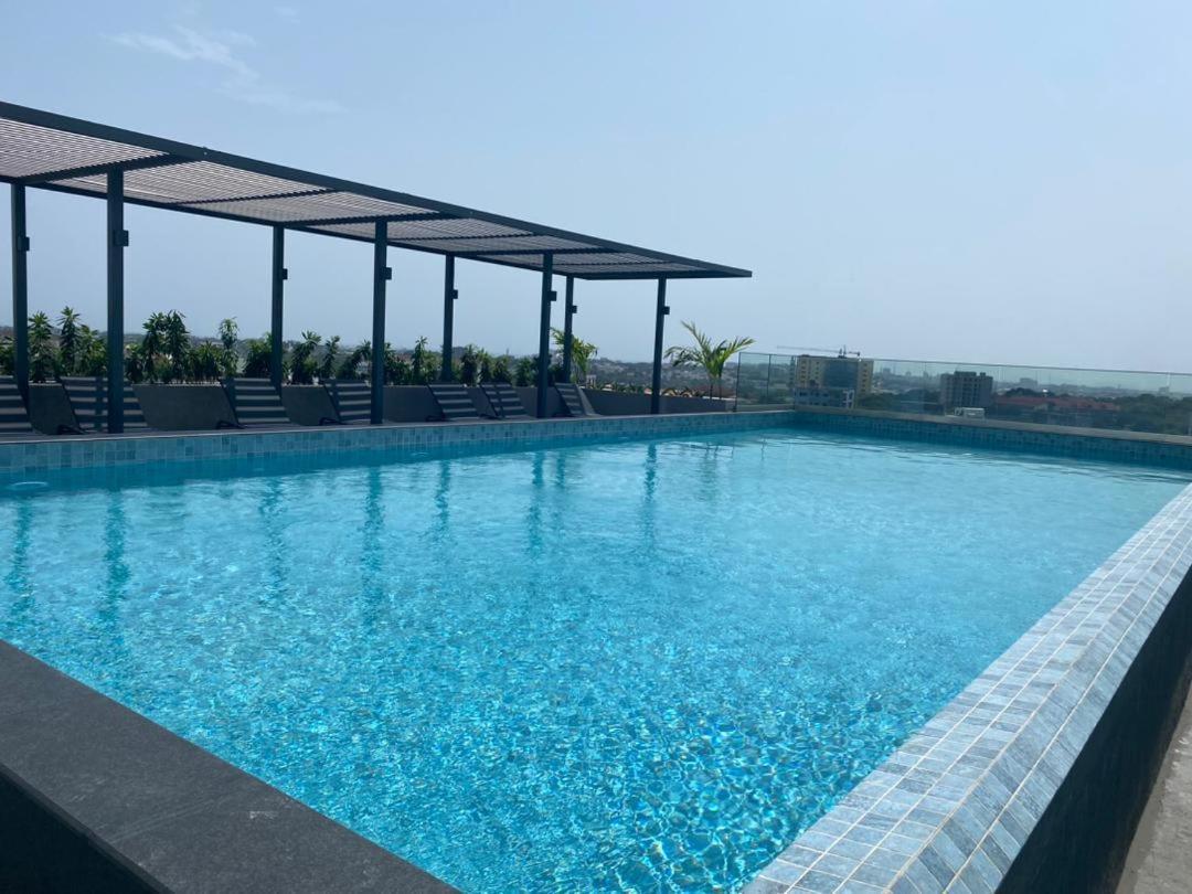 The Lennox Luxury Suites & Apartments Accra Esterno foto