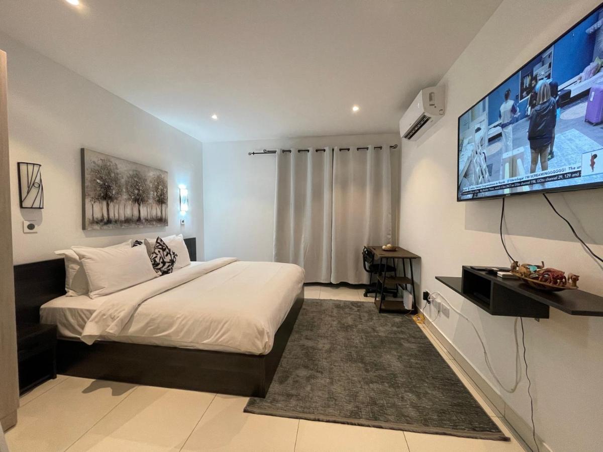 The Lennox Luxury Suites & Apartments Accra Esterno foto
