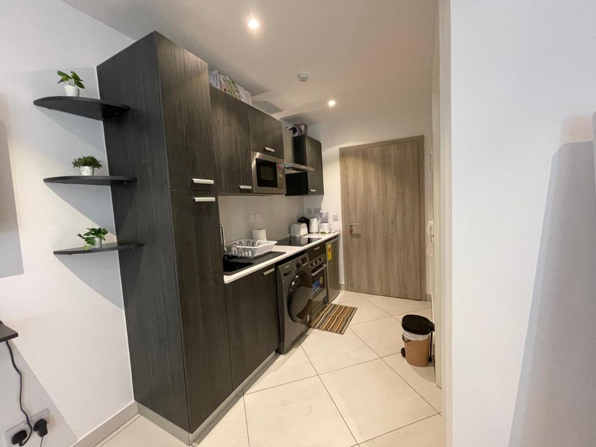 The Lennox Luxury Suites & Apartments Accra Esterno foto