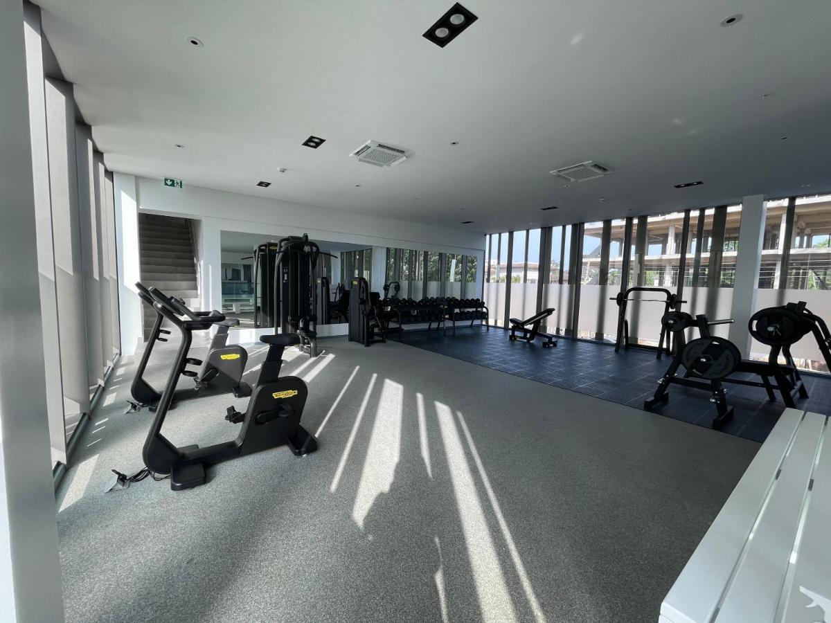 The Lennox Luxury Suites & Apartments Accra Esterno foto
