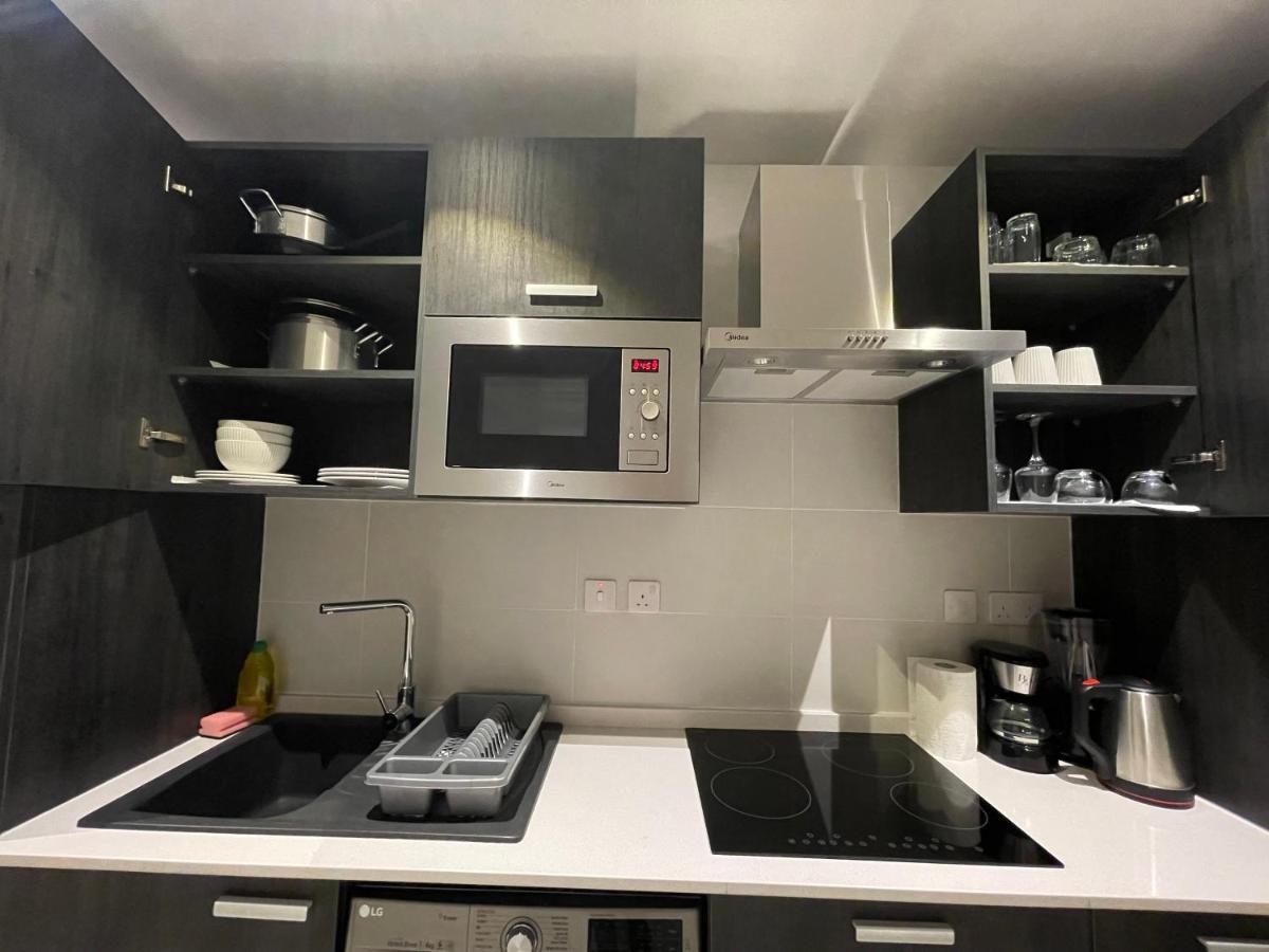 The Lennox Luxury Suites & Apartments Accra Esterno foto