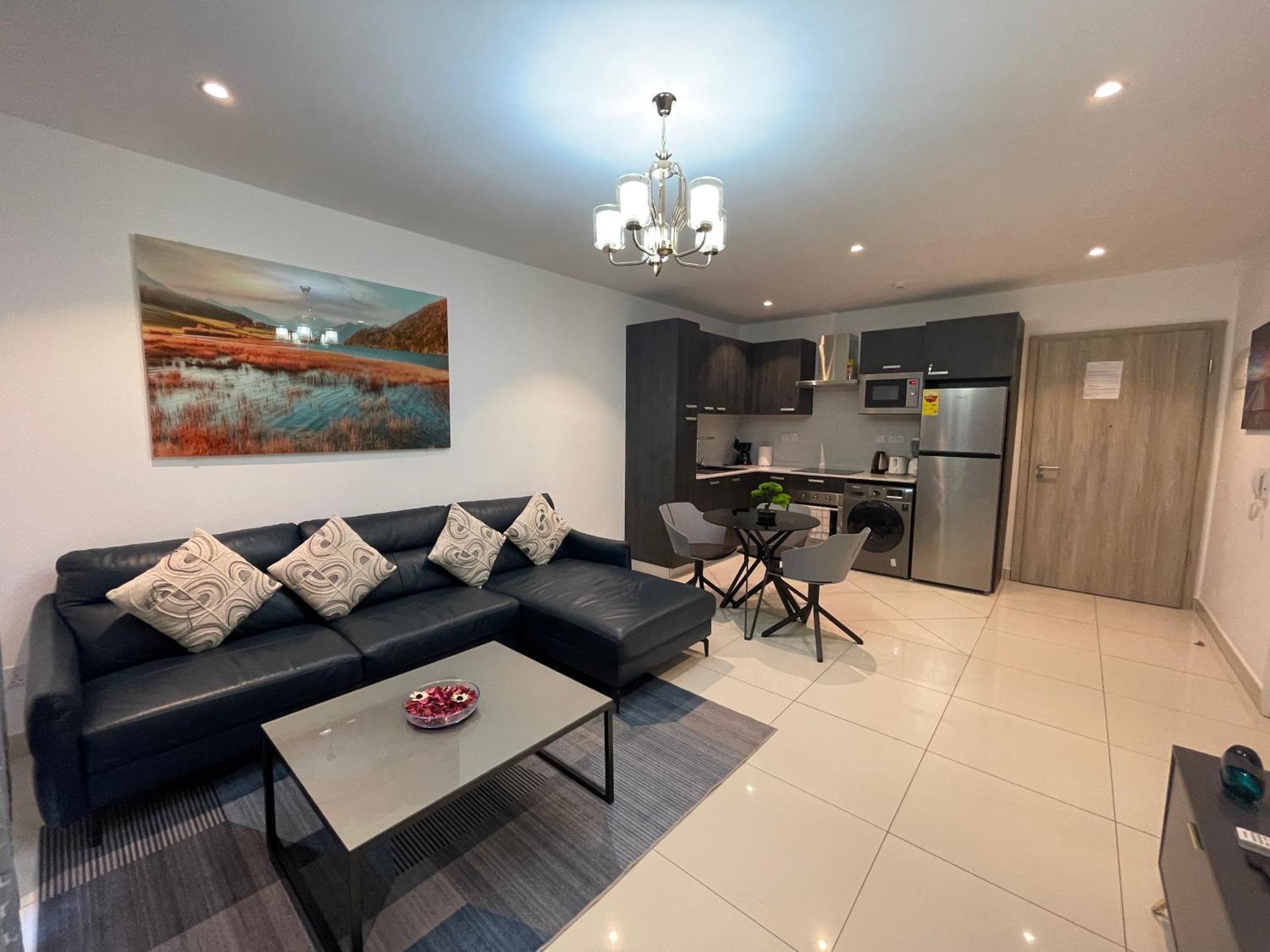 The Lennox Luxury Suites & Apartments Accra Esterno foto
